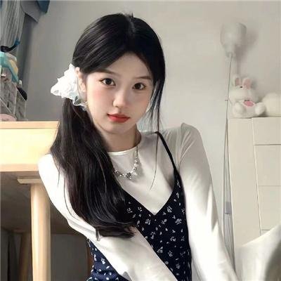 下午一点的她
